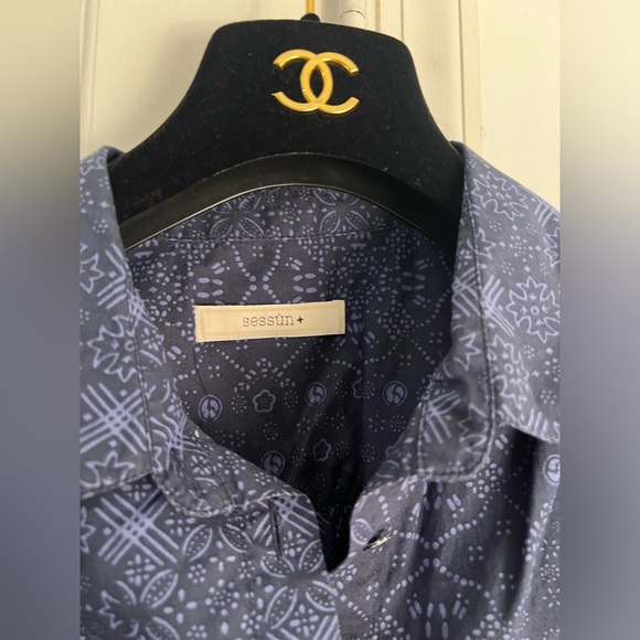 Sessun Simon Sleeveless Collared Button DownTop Size S Navy Blue print EUC - Picture 3 of 9